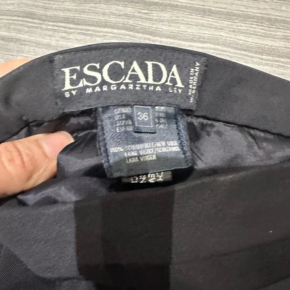 Escada by Margaretha Ley Navy Wool Skirt – Made in Germany, Size 36 - Picture 5 of 8